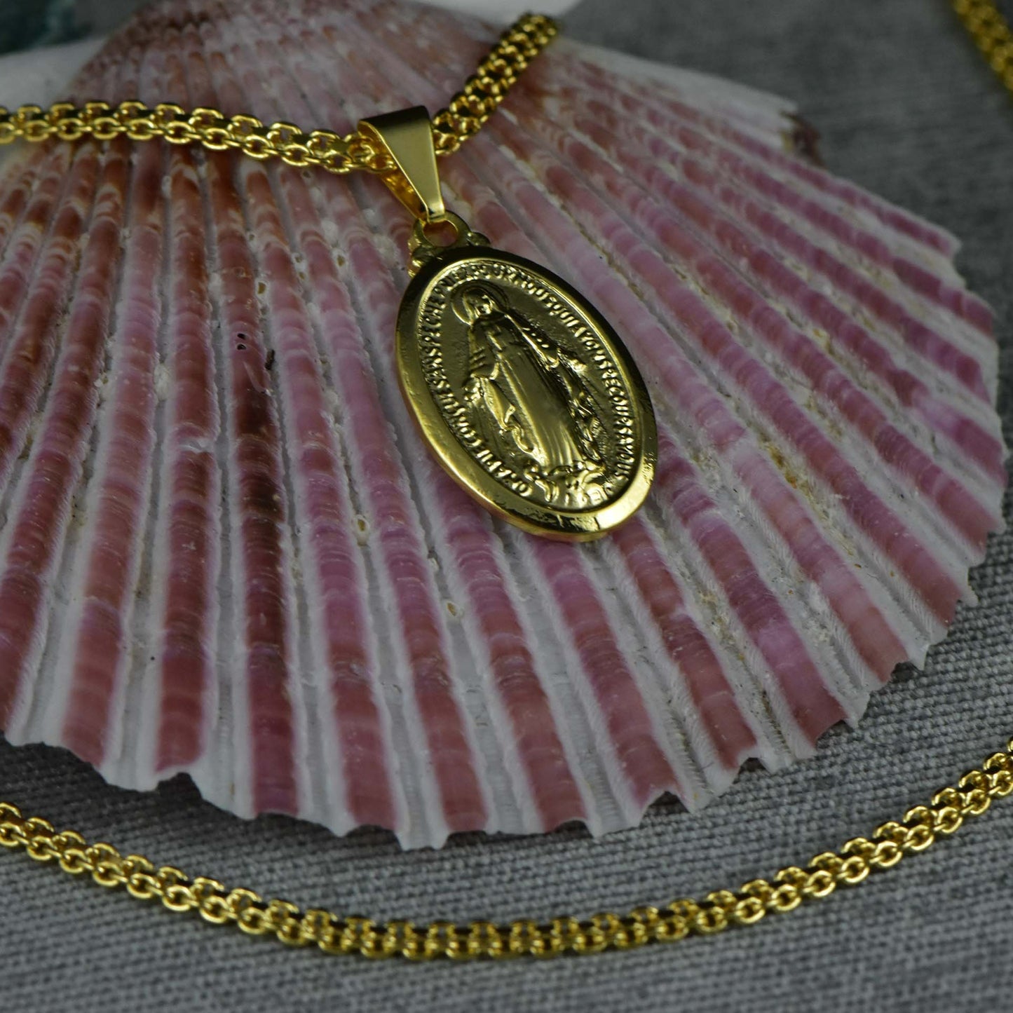 Cadena Chinesca 45 cm+ Colgante Virgen Milagrosa