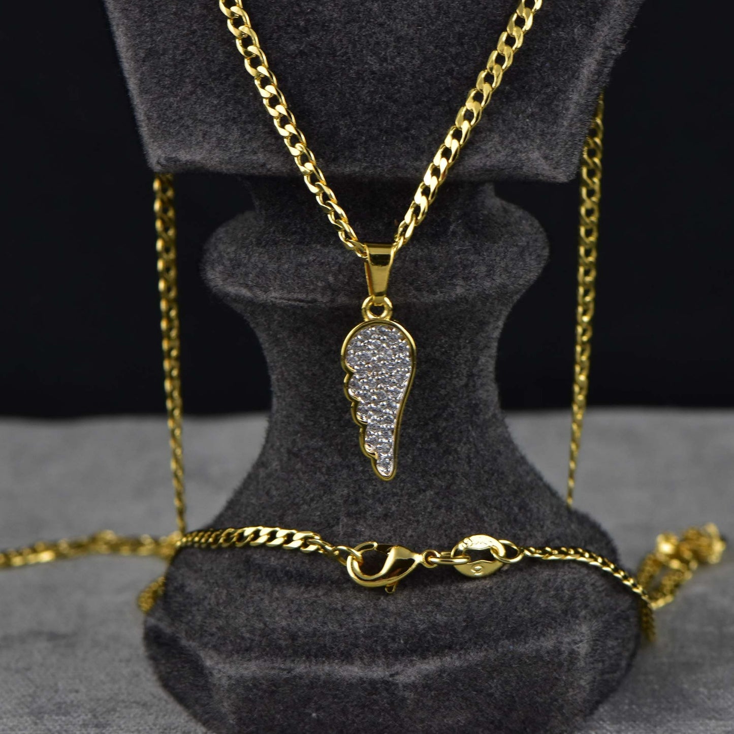 Cadena Cubana Diamantada 45 cm+ Colgante Alas con Circonias