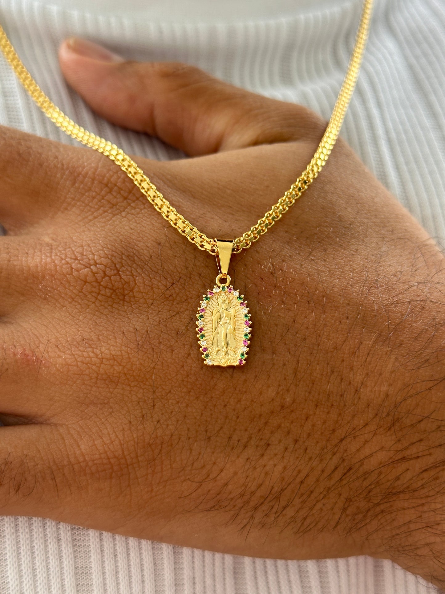 Cadena Chinesca 60cm + Colgante Virgen y Circonias